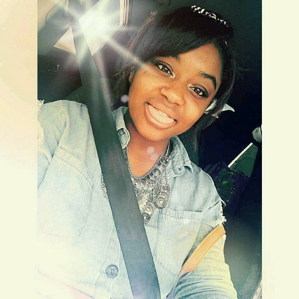 Meet your Posher, Kiana